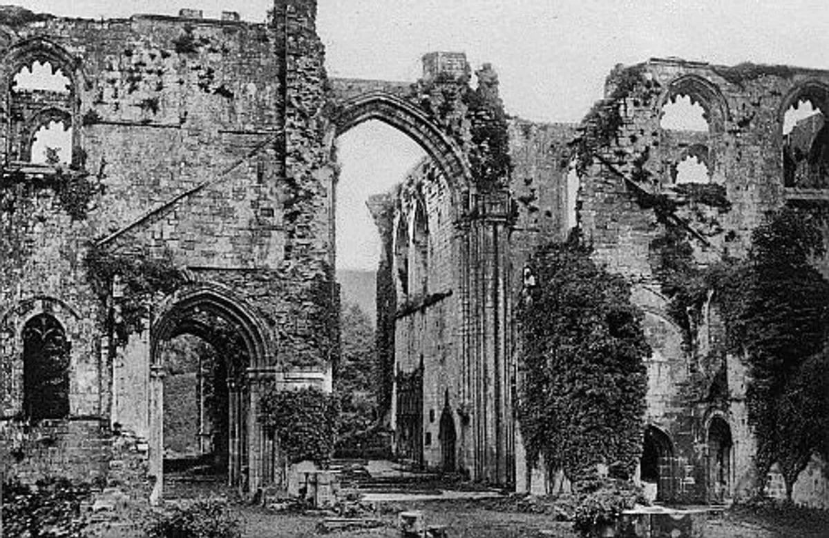 Historic Tales: The Romance of Reality. Vol. 13 (of 15), King Arthur (1)